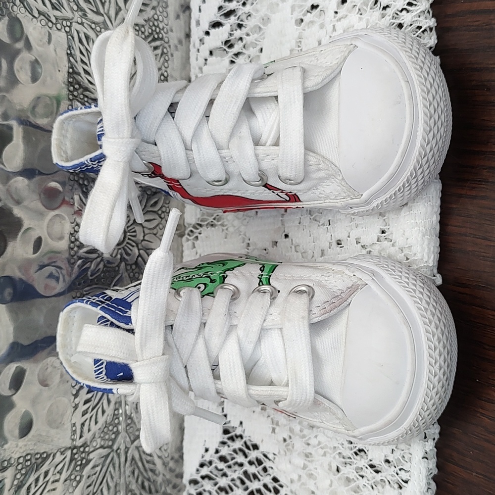 PRE Loved Baby Converse All Star⭐ ✨ Dinosaur High Top, Lace-up Sneakers - Sz. 2